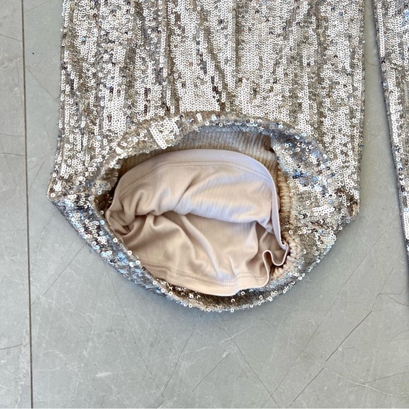 EXPRESS Sequined Pleated High Rise Cropped Wide Leg Trousers Pants Sz M NWT - Picture 11 of 16